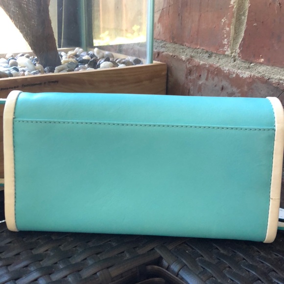 BRAND NEW MARC BY MARC JACOB WALLET - Picture 5 of 5